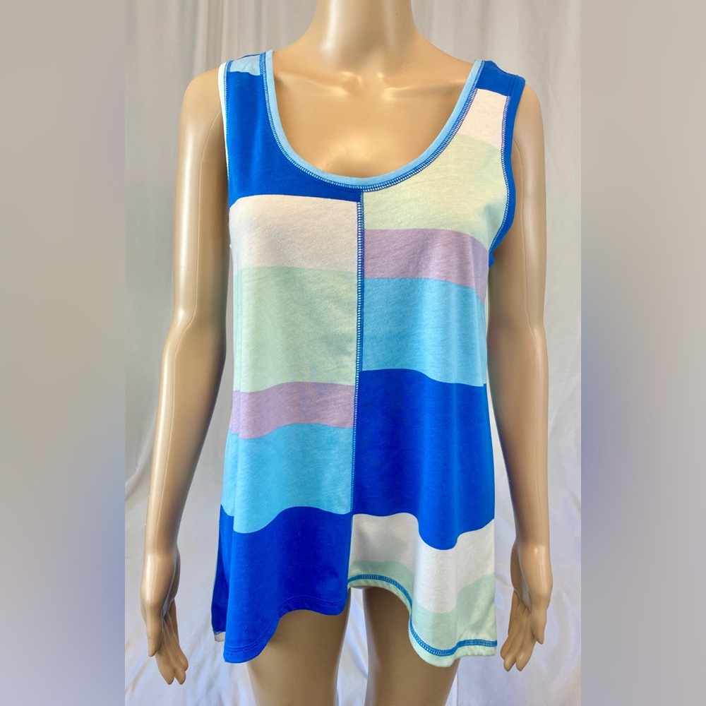 City Streets Color Block Tank Top
Size: M
Fabric: 60% Cotton 40% Polyester